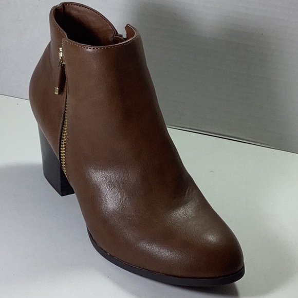 Masrinaa Ankle Booties, - Picture 6 of 9